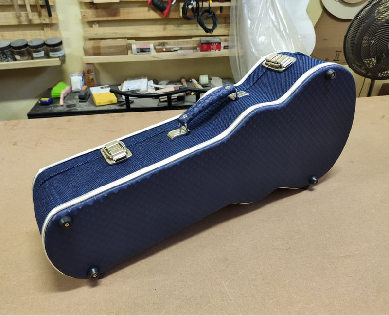 Case Cavaco Azul 3D com Pelúcia Verde Florescente