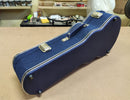 Case Cavaco Azul Linho com Pelúcia Verde Florescente com Friso Preto