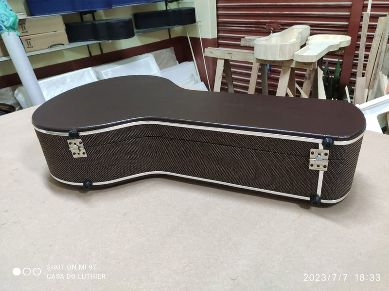 Case Bandolim Marrom Linho Café com Pelúcia Marrom Café