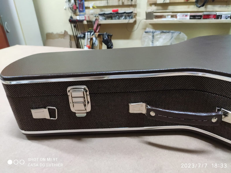 Case Bandolim Marrom Linho Café com Pelúcia Marrom Café