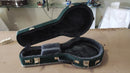 Case Banjo Bi-Color Preto 3D com Pelúcia Verde Escuro