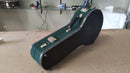 Case Banjo Bi-Color Preto 3D com Pelúcia Verde Escuro