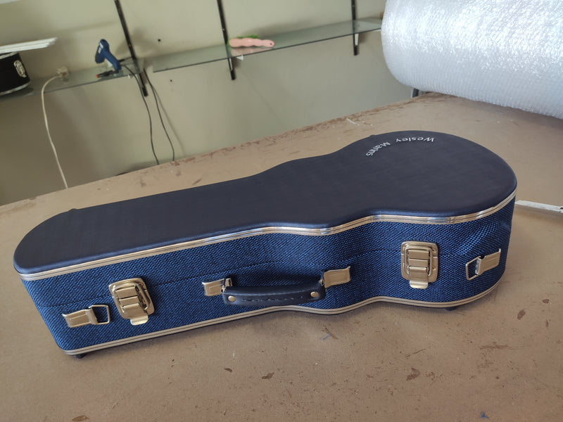 Case Cavaco Azul Linho com Pelúcia Azul