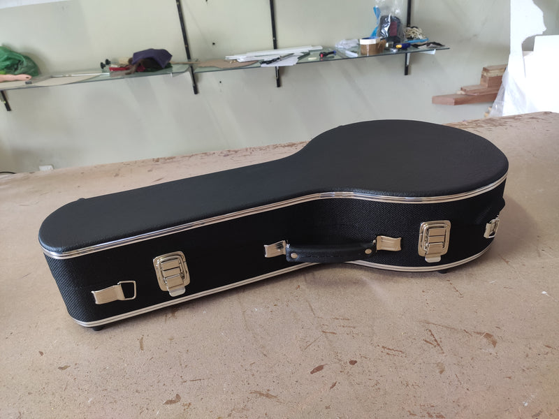 Case de Bandolim 10 Cordas Preto Honda com Pelúcia Roxa