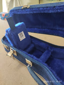 Case de Cavaco Azul Costurado com Pelúcia Azul Bic